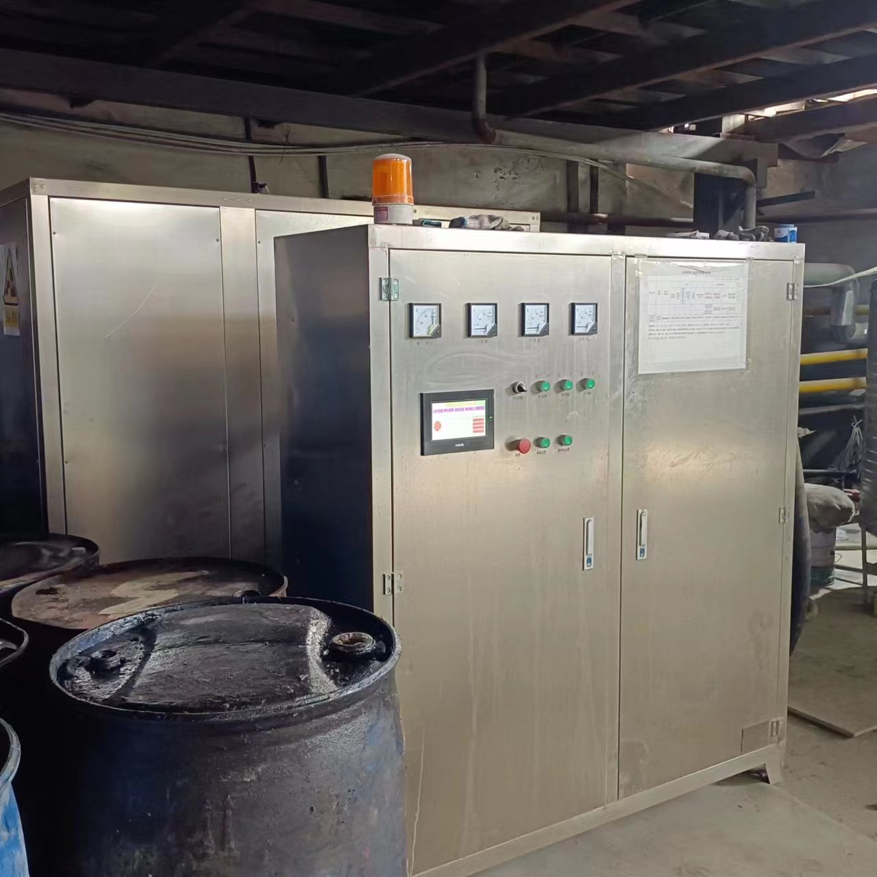 電磁導(dǎo)熱油爐，電磁模溫機(jī)